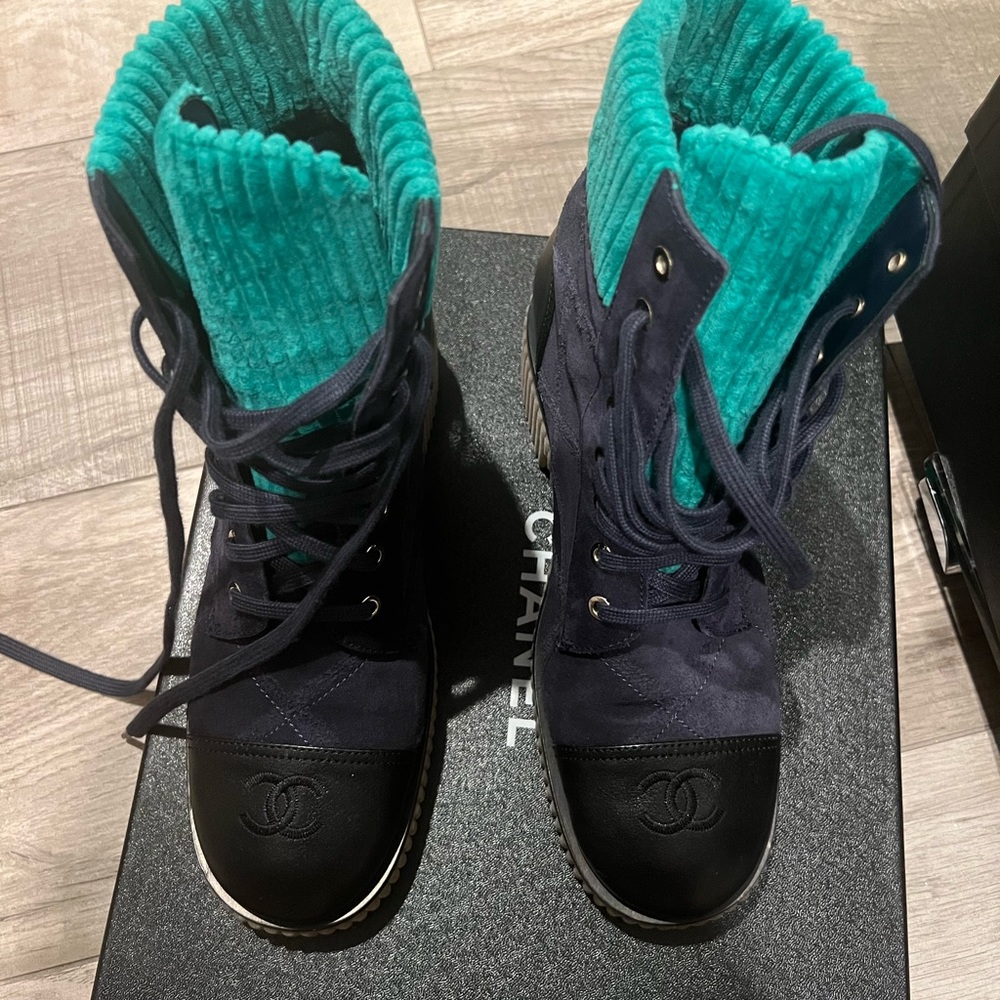 Chanel boots size 39.5